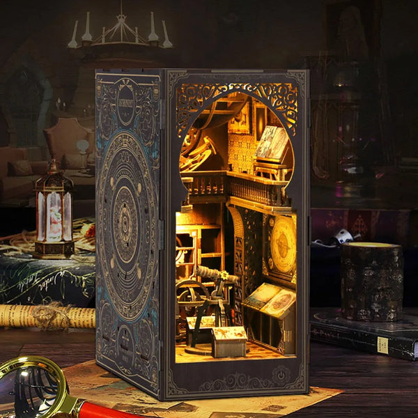 Book Nook - Muzeum Astronomii