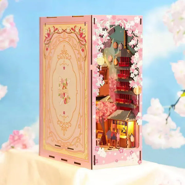 Book Nook - Bazarek Sakura