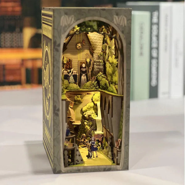 Book Nook - Czarnoksiężnik z Krainy Oz