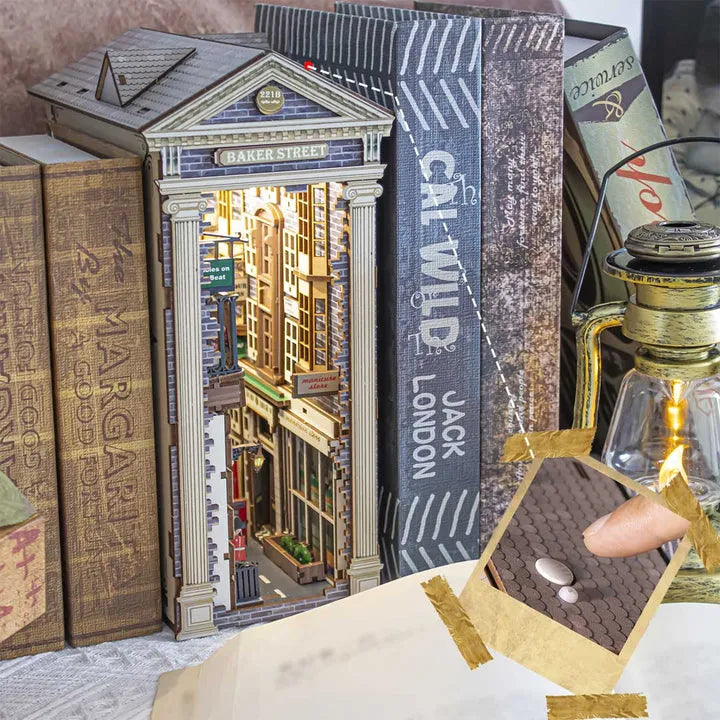 Book Nook - 221B Baker Street