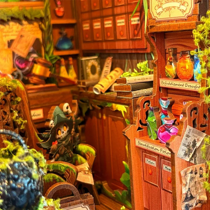 Book Nook - Alchemy Diary