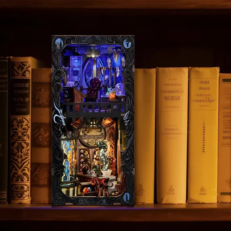 Book Nook - Cámara de Bestias Exóticas