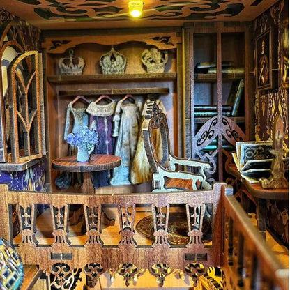 Book Nook - Hermoso Armario de la Duquesa