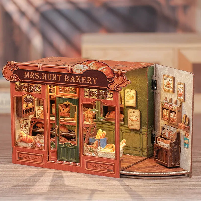 Miniature House - Mrs. Hunt Bakery