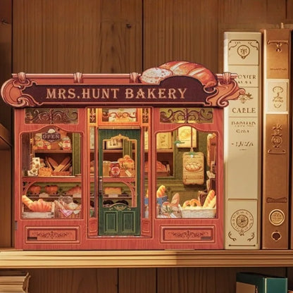 Miniature House - Mrs. Hunt Bakery