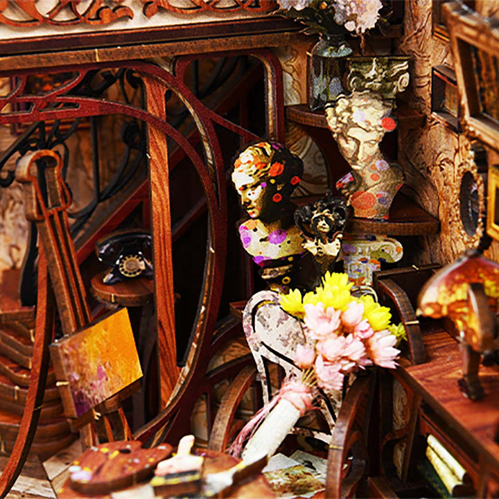 Book Nook - Día del Pintor al Anochecer