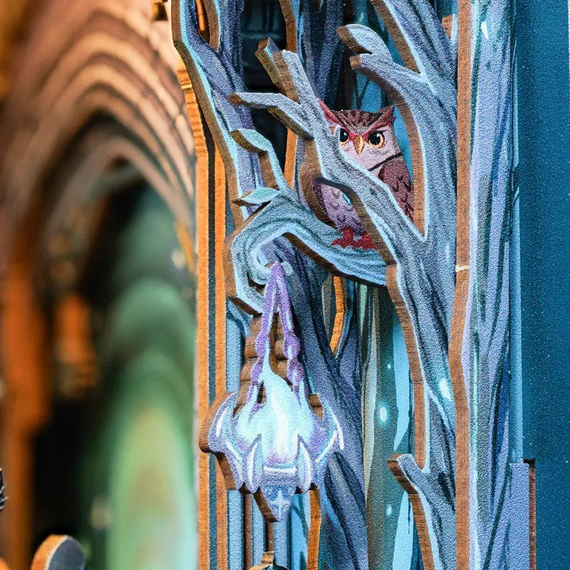 Book Nook - La Puerta del País de las Maravillas