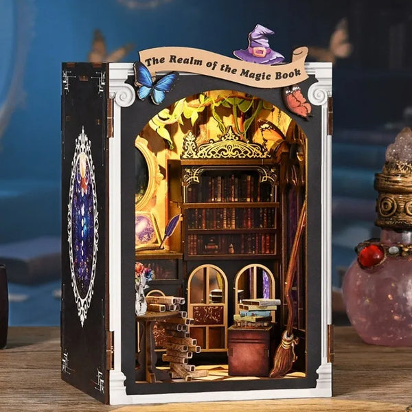 Book Nook - Kraina magicznej książki