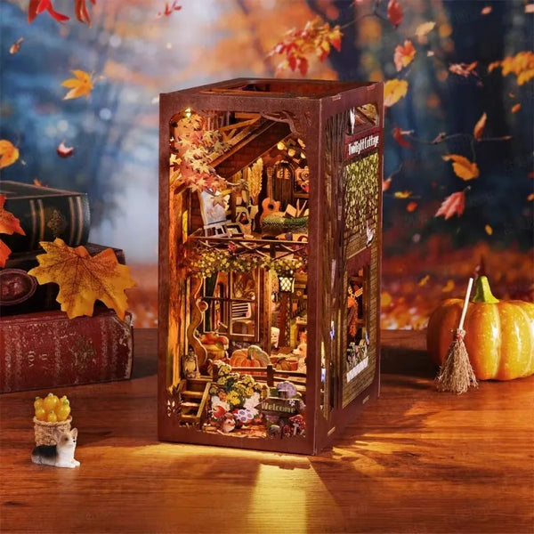 Book Nook - Zmierzchowy Domek