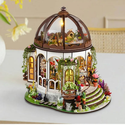 Miniature House - Hanging Garden